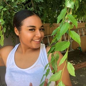 Meet your Posher, Jasmine